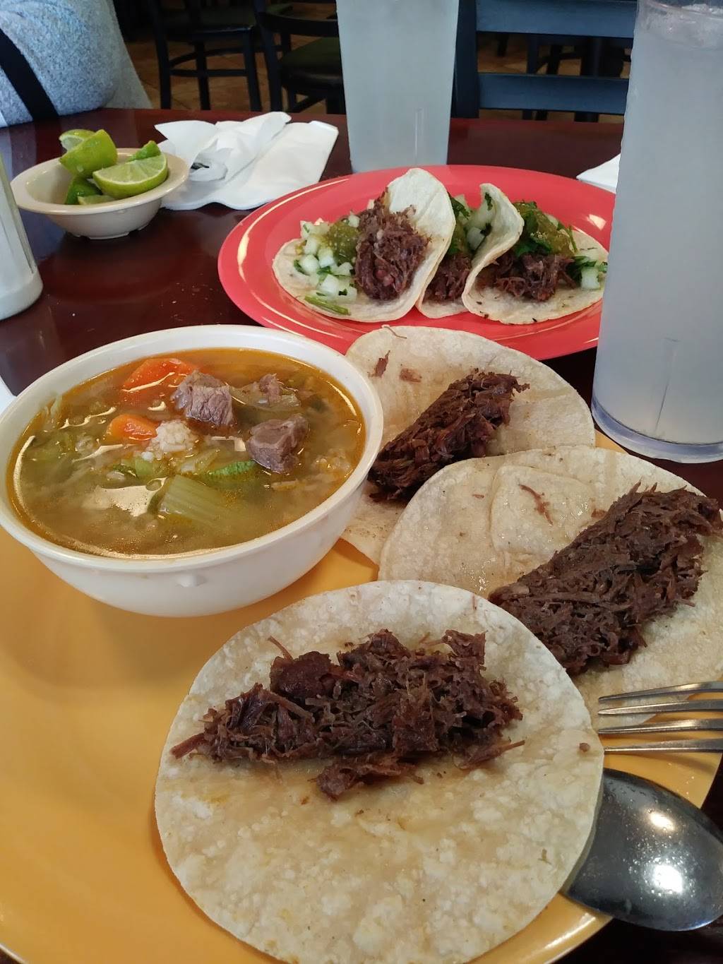 Los Gallegos | restaurant | 587 N Yarbrough Dr, El Paso, TX 79915, USA | 9155920100 OR +1 915-592-0100