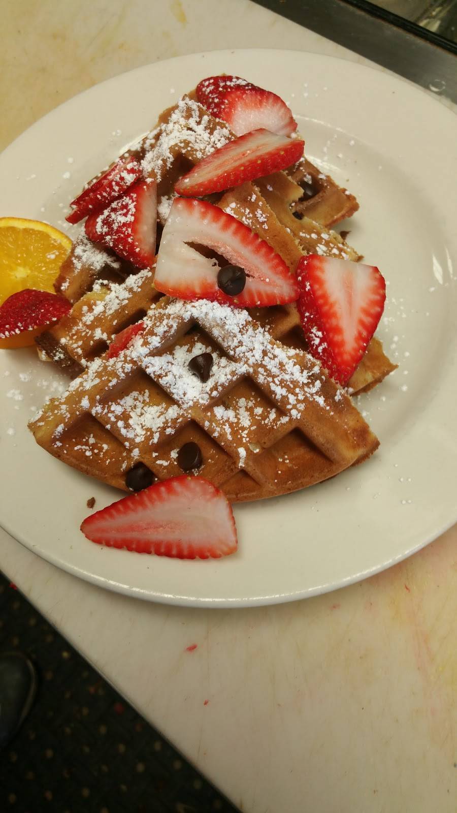 Kaddys Kafe | restaurant | 230 Main St #298, La Crescent, MN 55947, USA | 5078952900 OR +1 507-895-2900