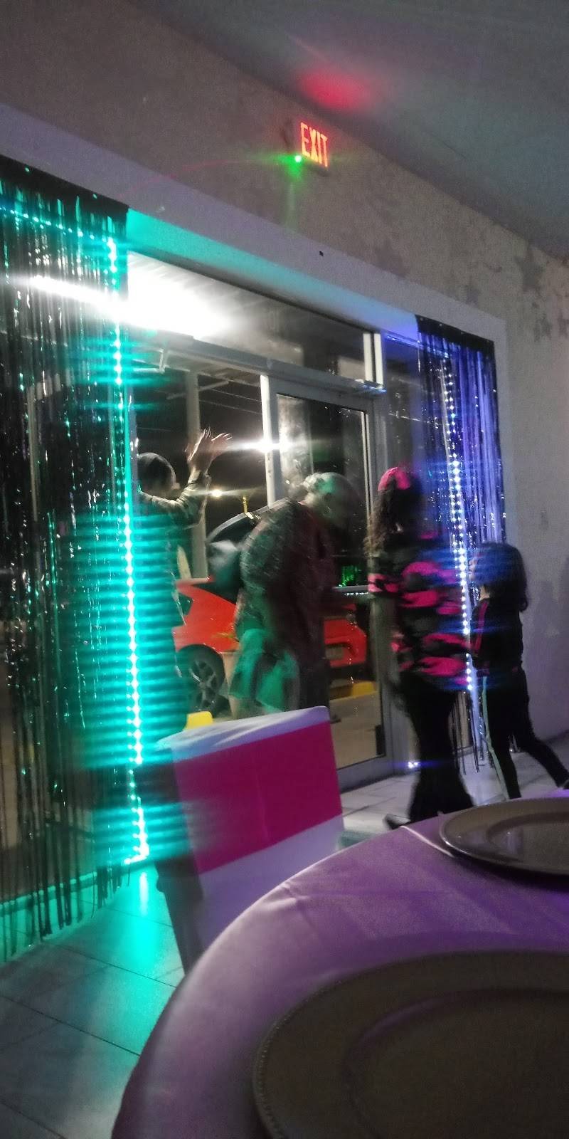 Island Flavor Bar And Grill | restaurant | 10711 Chef Menteur Hwy, New Orleans, LA 70127, USA | 5042468537 OR +1 504-246-8537