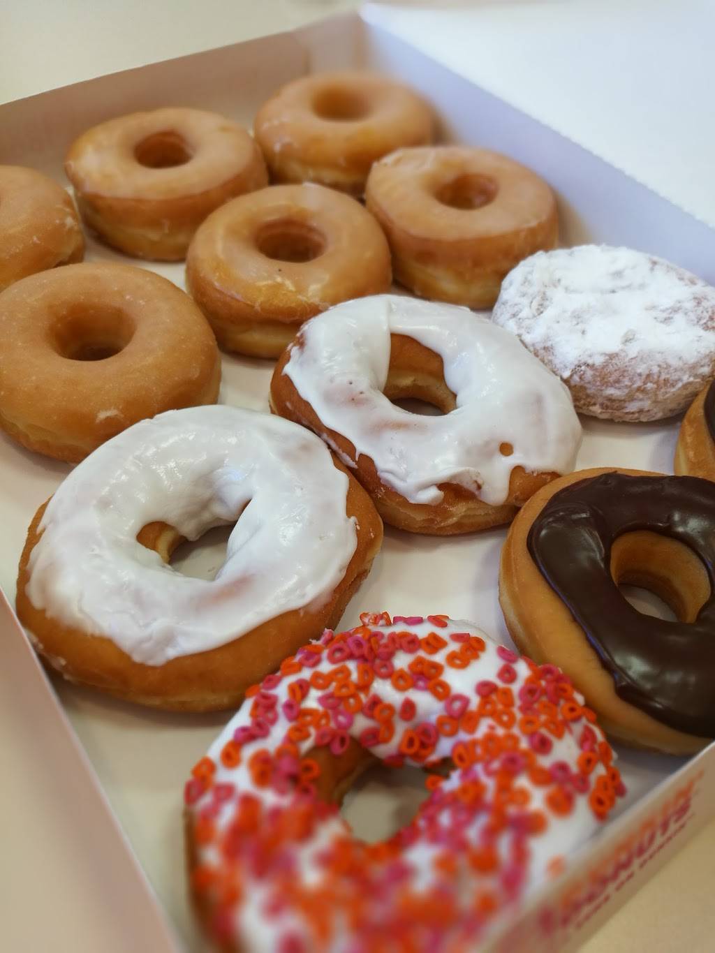 Dunkin | bakery | 6250 W Irlo Bronson Mem, Hwy, Celebration, FL 34747, USA | 4075071509 OR +1 407-507-1509