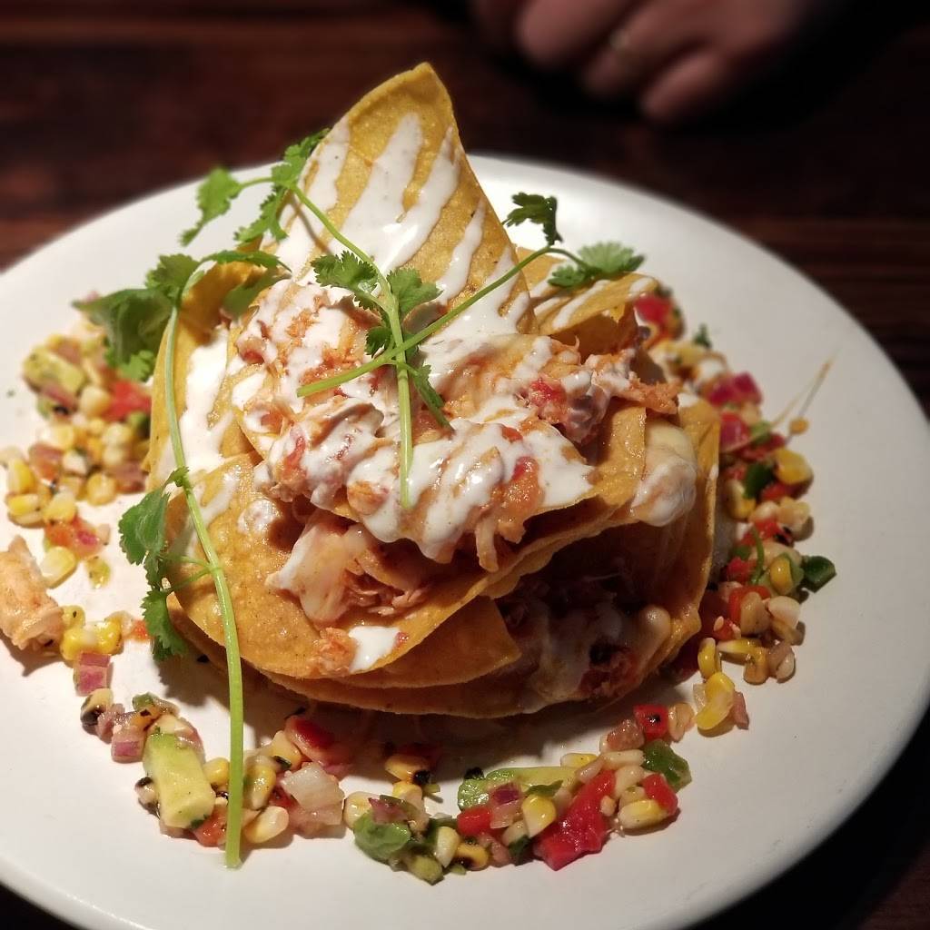 Not Your Average Joes | restaurant | 221 Daniel Webster Hwy, Nashua, NH 03060, USA | 6033187777 OR +1 603-318-7777