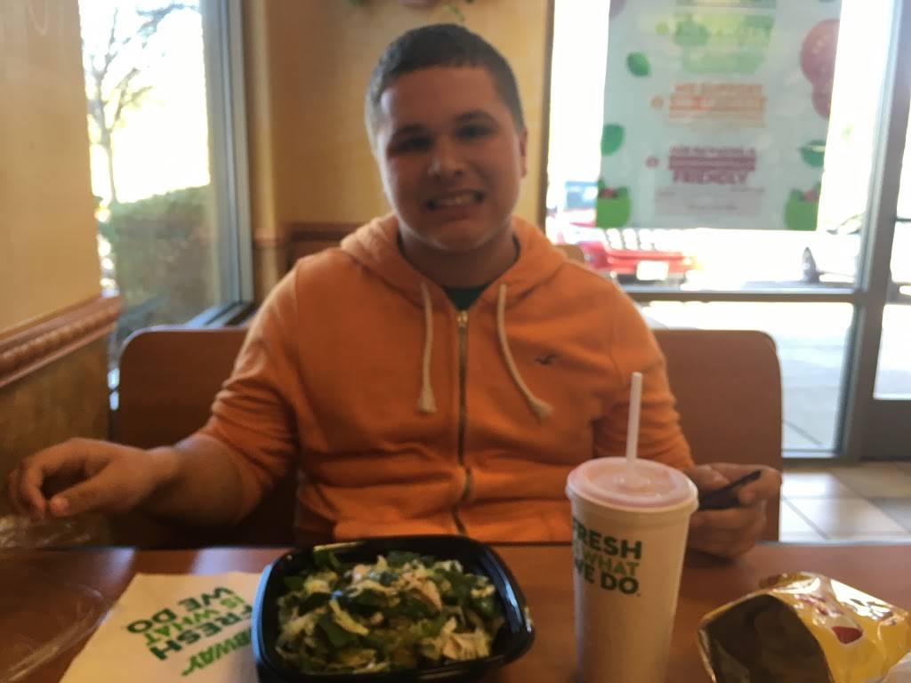 Subway | restaurant | Blue Diamond Crossing S/C, 4262 Blue Diamond Rd Suite 101, Las Vegas, NV 89139, USA | 7024533500 OR +1 702-453-3500