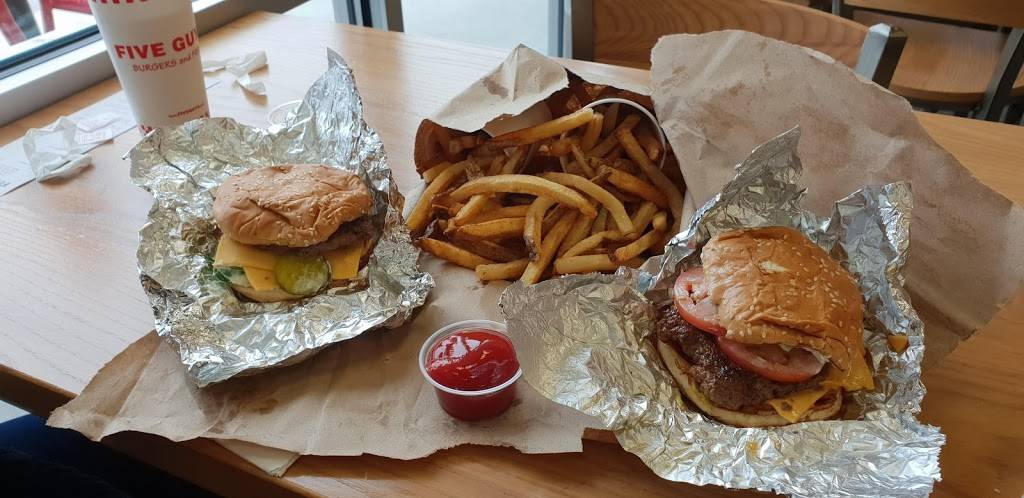 Five Guys | meal takeaway | 10 Noble Blvd, Carlisle, PA 17013, USA | 7174225279 OR +1 717-422-5279