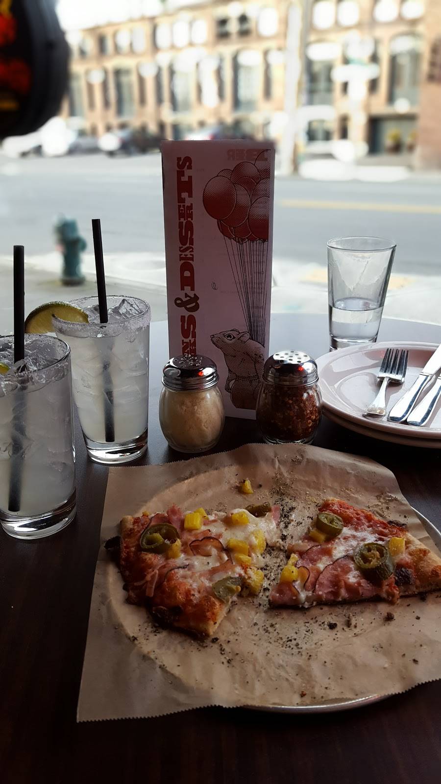 Flying Squirrel Pizza Co. | restaurant | 5701 Airport Way S, Seattle, WA 98108, USA | 2063973540 OR +1 206-397-3540