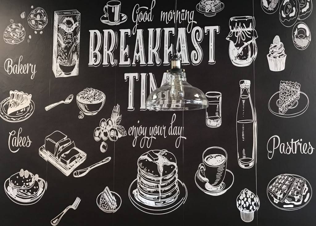 Aldas Diner | restaurant | 7550 Mission Hills Dr #102, Naples, FL 34119, USA | 2395296103 OR +1 239-529-6103