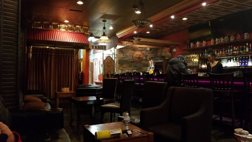 Maggios | restaurant | 2260 Huntington Ave, Alexandria, VA 22303, USA | 7039606700 OR +1 703-960-6700