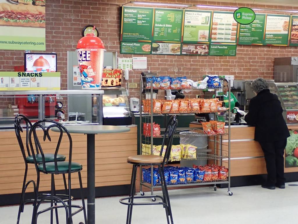 Subway | restaurant | 7725 Market Pl Dr, Chagrin Falls, OH 44023, USA | 3309952581 OR +1 330-995-2581
