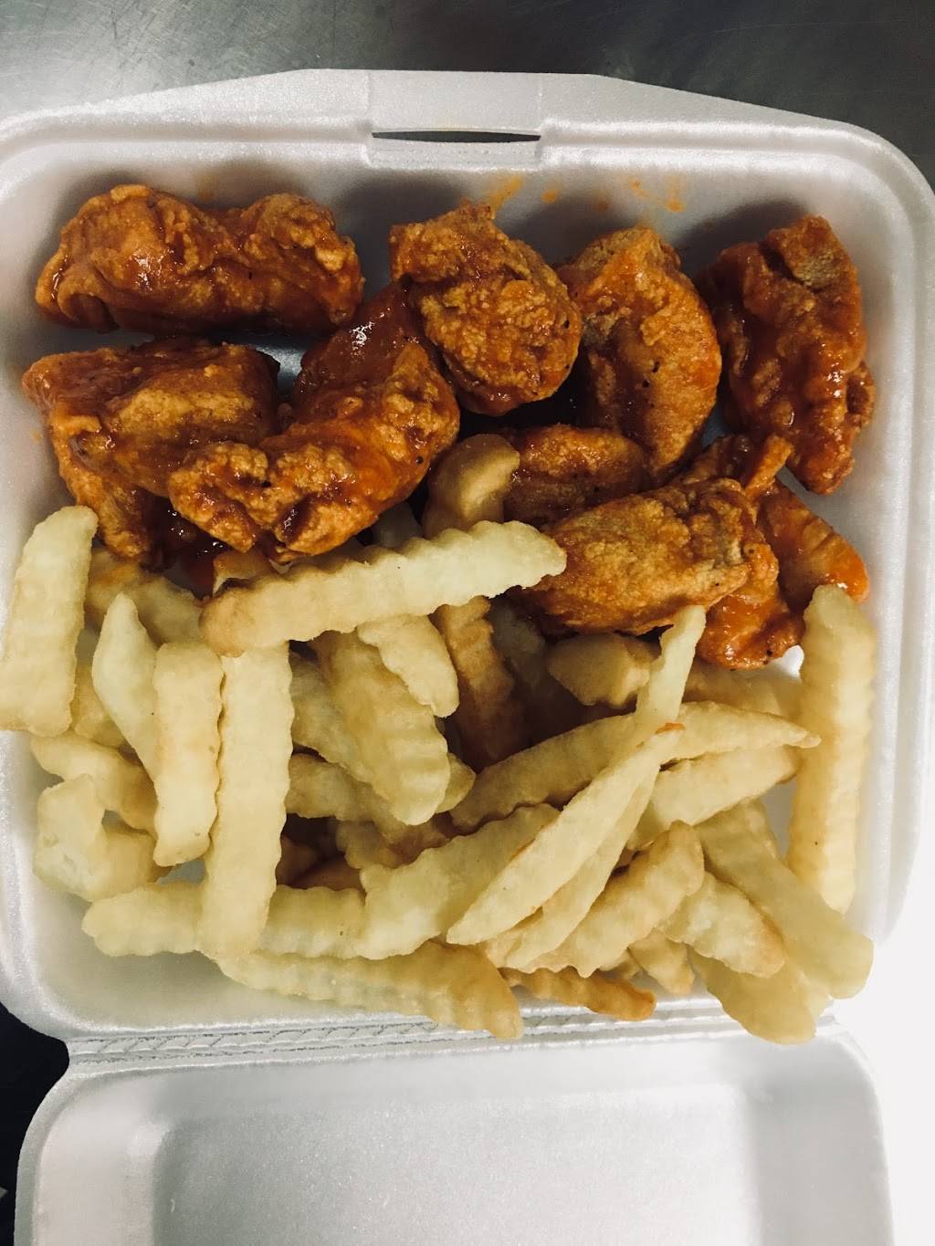 Americas Best Wings | restaurant | 4333 Gannon Ln #113, Dallas, TX 75237, USA | 9729134888 OR +1 972-913-4888