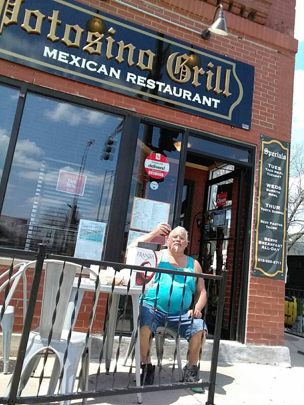 Duks Red HOTS | restaurant | 636 N Ashland Ave, Chicago, IL 60622, USA | 3127330069 OR +1 312-733-0069