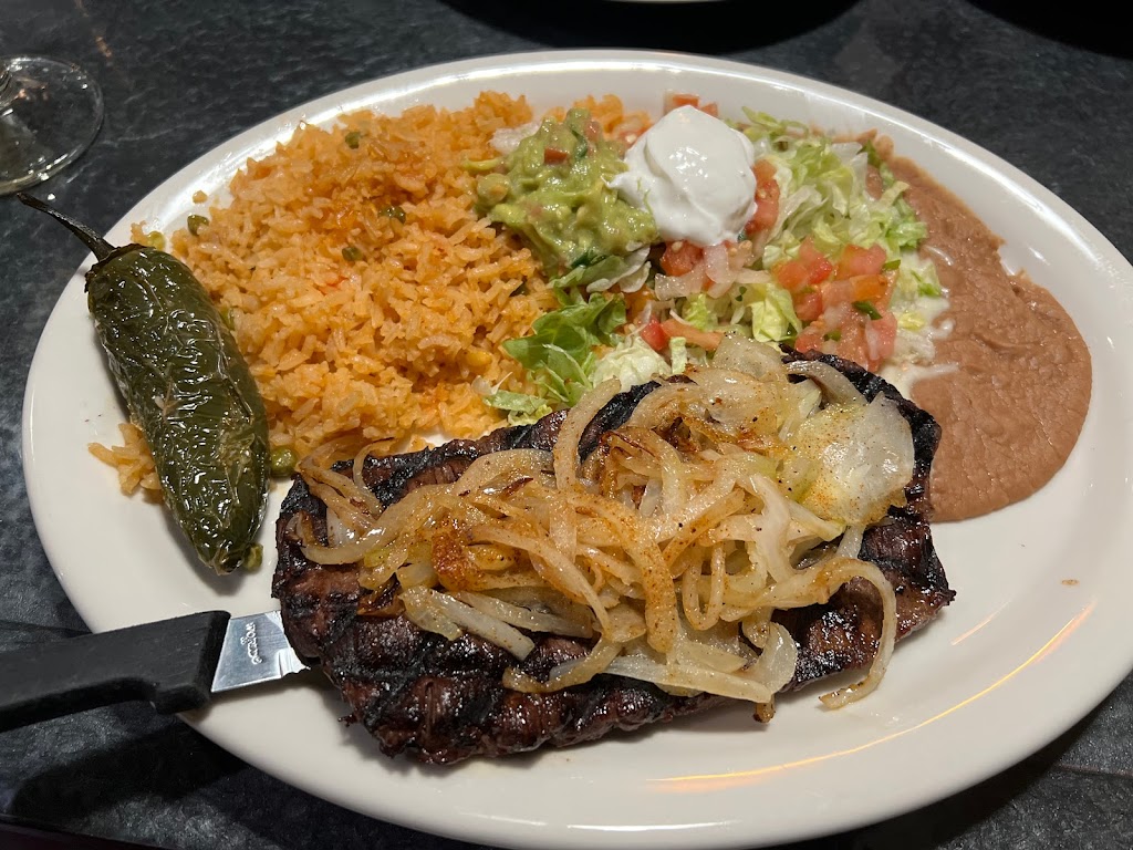 Dos Amigos | restaurant | 1985 W Winnemucca Blvd, Winnemucca, NV 89445, USA | 7756232006 OR +1 775-623-2006