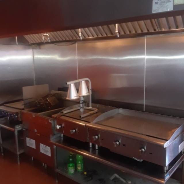 Clever Clean Restaurant Service | restaurant | 13540 Forrer St, Detroit, MI 48227, USA | 3138544177 OR +1 313-854-4177