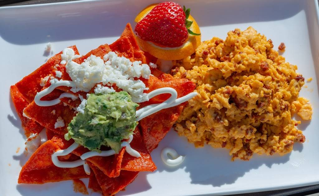 The Cutting Board Restaurant & Bar | restaurant | 285 E Hospitality Ln, San Bernardino, CA 92408, USA | 9098890133 OR +1 909-889-0133