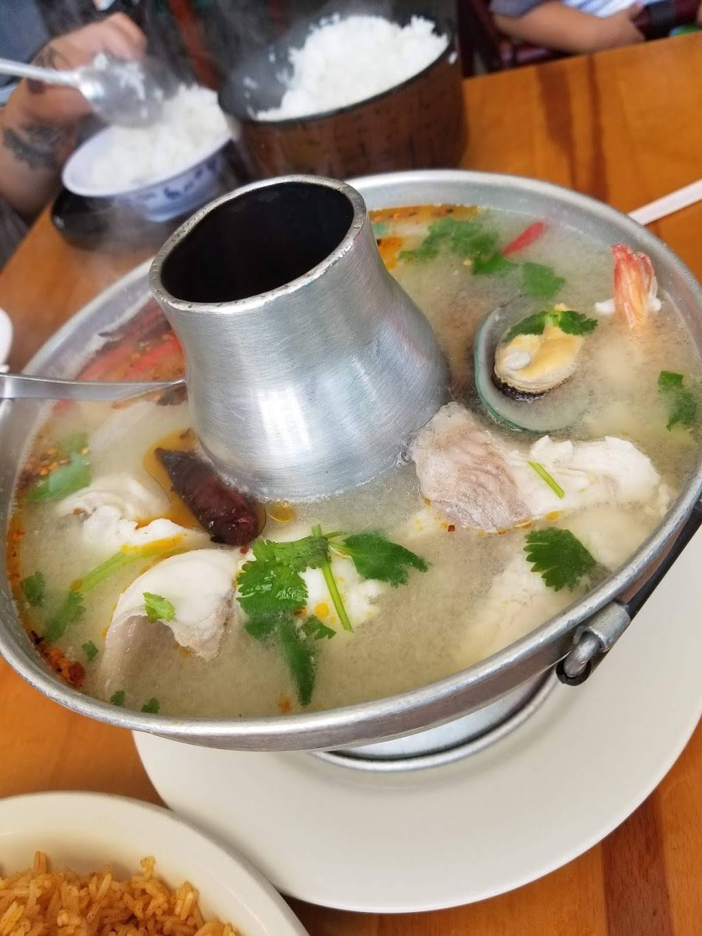 Mink Quan Thai | restaurant | 2821 E Anaheim St, Long Beach, CA 90804, USA | 5624393008 OR +1 562-439-3008