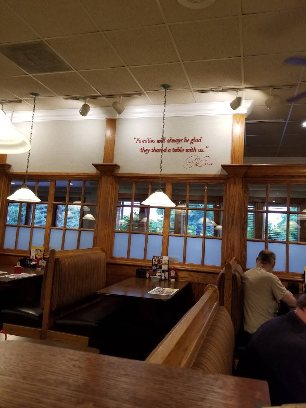 Bob Evans | restaurant | 14490 Smoketown Rd, Woodbridge, VA 22192, USA | 7034917633 OR +1 703-491-7633