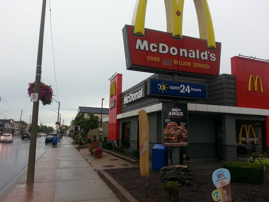 McDonalds | cafe | 4840 Wyandotte St E, Windsor, ON N8Y 1H7, Canada | 5199440896 OR +1 519-944-0896