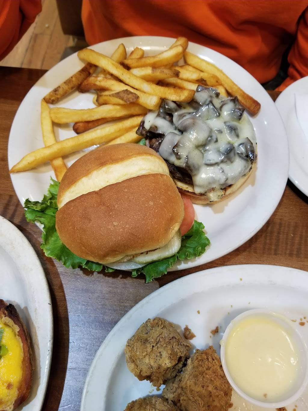 Mordecais | restaurant | 105 W Main St, Springfield, KY 40069, USA | 8593363500 OR +1 859-336-3500