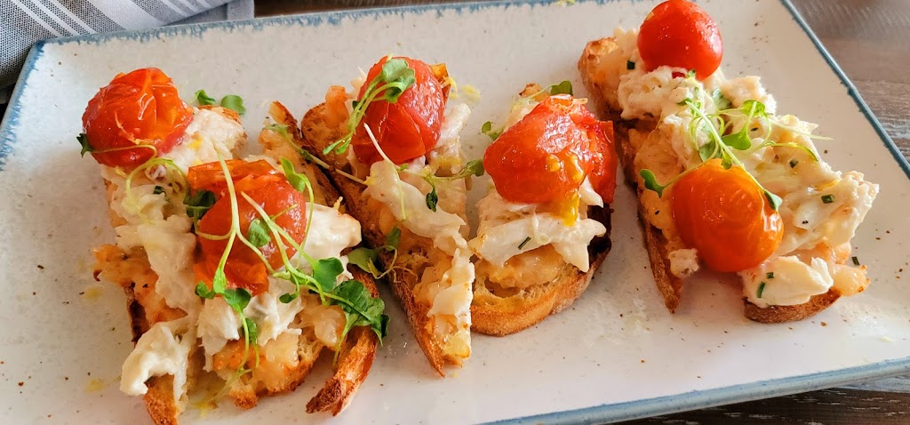 The Hampton Social | restaurant | 9101 International Dr Suite 1200, Orlando, FL 32819, USA | 6898006760 OR +1 689-800-6760