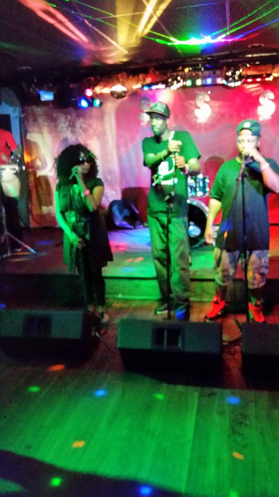 Beer 4 U Sports Bar | restaurant | 2177 Crain Hwy, Waldorf, MD 20601, USA | 2407547429 OR +1 240-754-7429