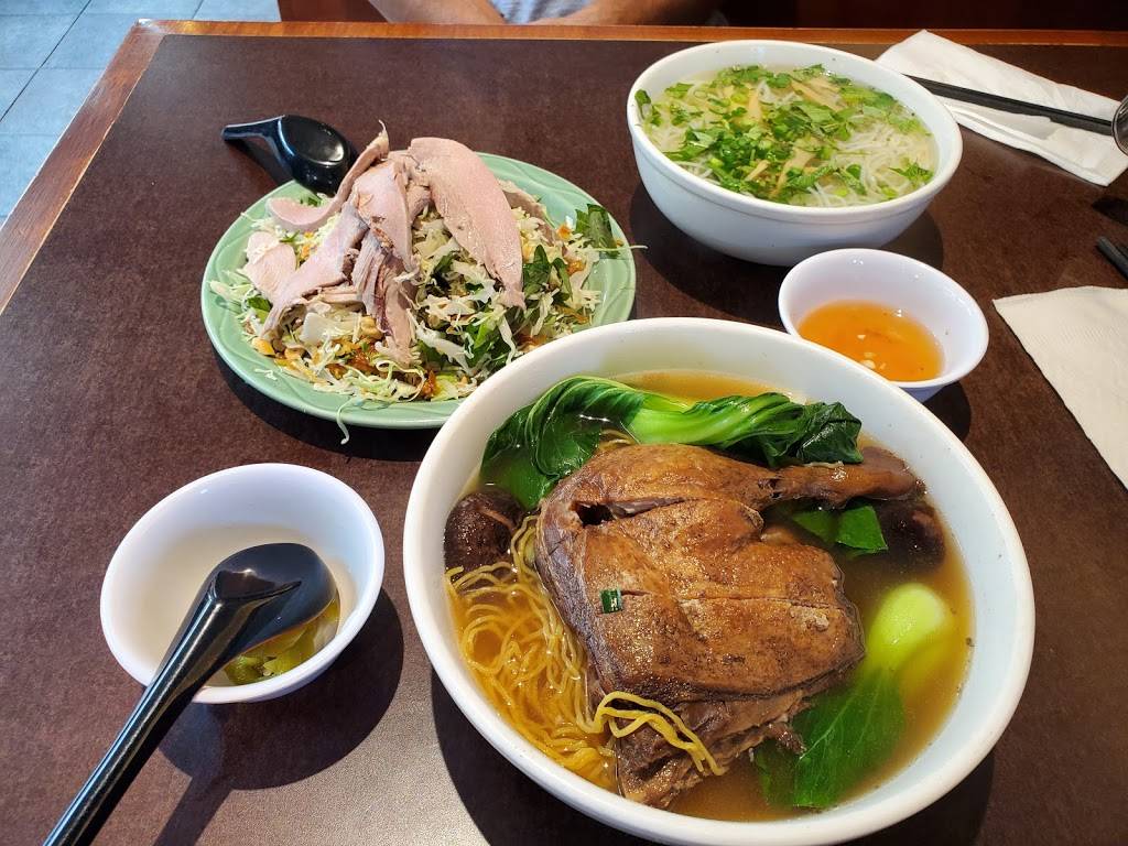 Pho Van 82nd | restaurant | 1919 SE 82nd Ave, Portland, OR 97216, USA | 5037885244 OR +1 503-788-5244