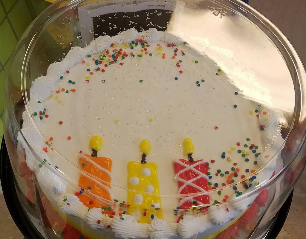 DQ / Orange Julius | restaurant | 5713 Mayfield Rd, Mayfield Heights, OH 44124, USA | 4404426903 OR +1 440-442-6903