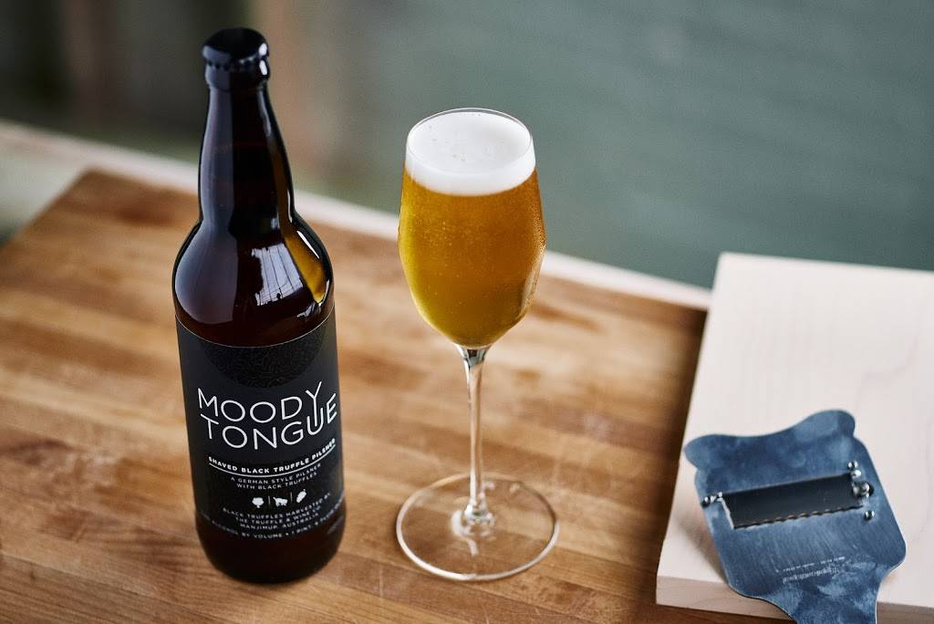 Moody Tongue Brewing Company | restaurant | 2136 S Peoria St, Chicago, IL 60608, USA | 3126005111 OR +1 312-600-5111