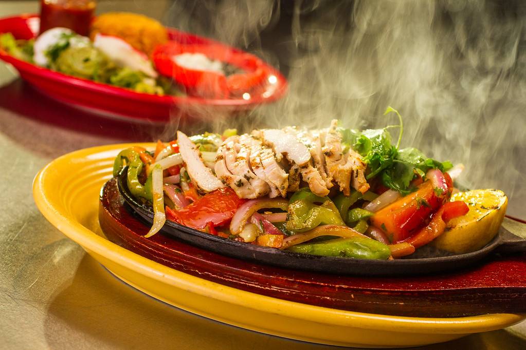 La Cosecha | restaurant | 450 E Harbor Blvd, Ventura, CA 93001, USA | 8056525151 OR +1 805-652-5151