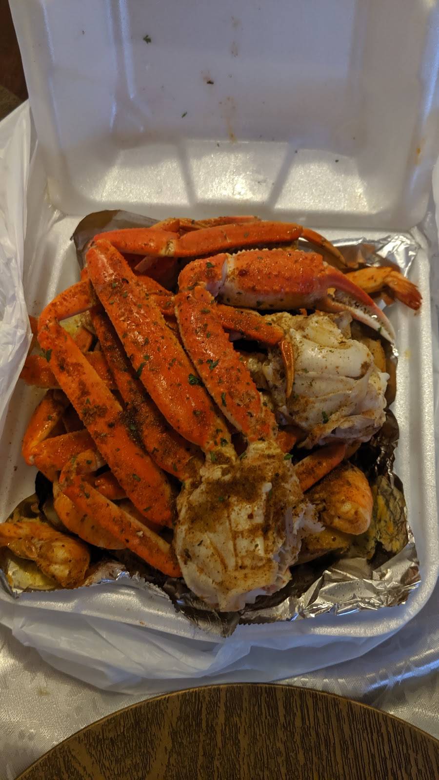 Straight Drop Seafood | restaurant | 4540 Fountain Dr, Wilmington, NC 28403, USA | 9103997530 OR +1 910-399-7530