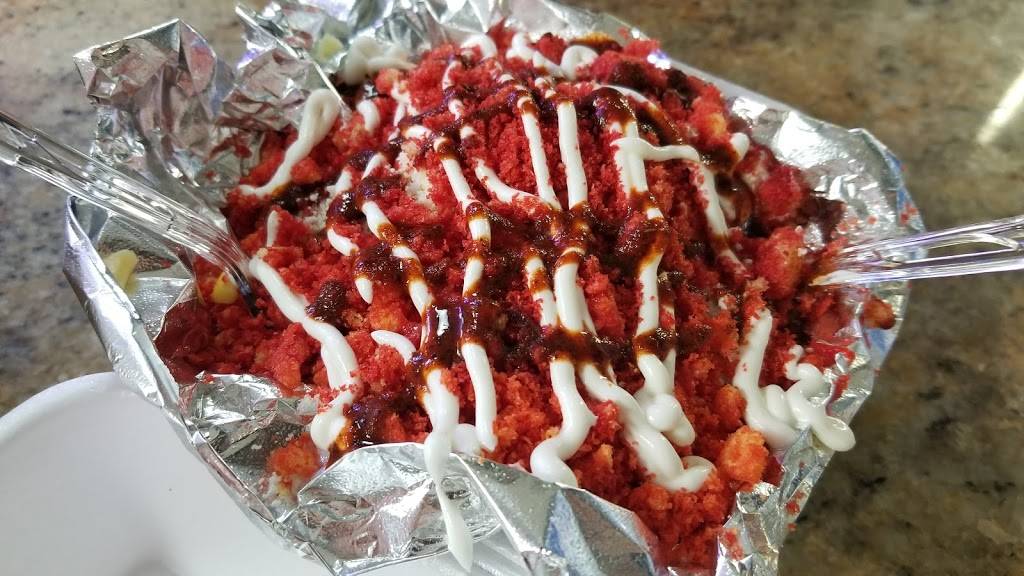 La Estrella Mini Market | restaurant | 602 E McKinney St, Denton, TX 76209, USA | 9405663405 OR +1 940-566-3405