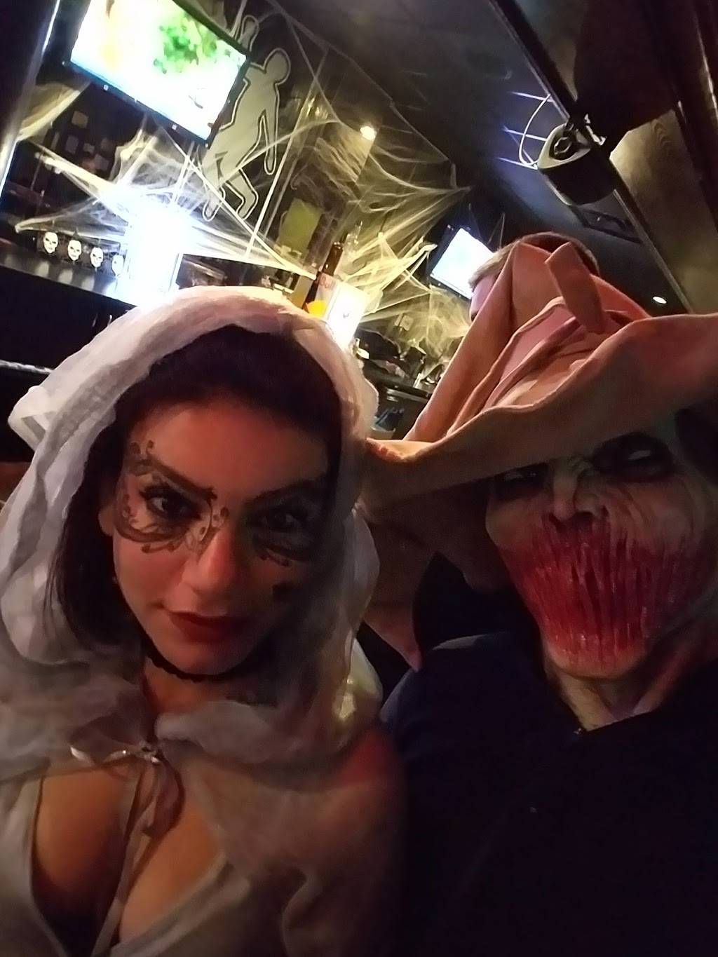 The Loudoun Kitchen & Bar | restaurant | 510 E Market St, Leesburg, VA 20176, USA | 7034430777 OR +1 703-443-0777