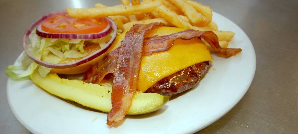 Snows Lakeside Tavern - Craft Beer - Steaks - Sports Bar - Wing | restaurant | 4344 Dry Ridge Rd, Cincinnati, OH 45252, USA | 5139545626 OR +1 513-954-5626