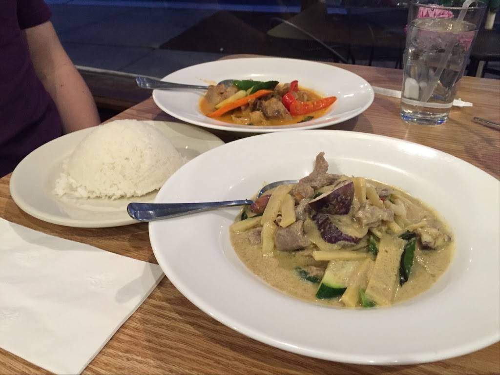 Coconut Thai Cafe | restaurant | 3101, 257 Washington St, Wellesley, MA 02481, USA | 7812358255 OR +1 781-235-8255