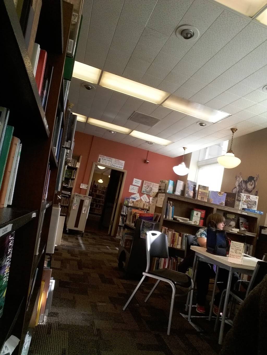 R Cafe & Catering | cafe | 814 W Wisconsin Ave, Milwaukee, WI 53233, USA | 4142862005 OR +1 414-286-2005