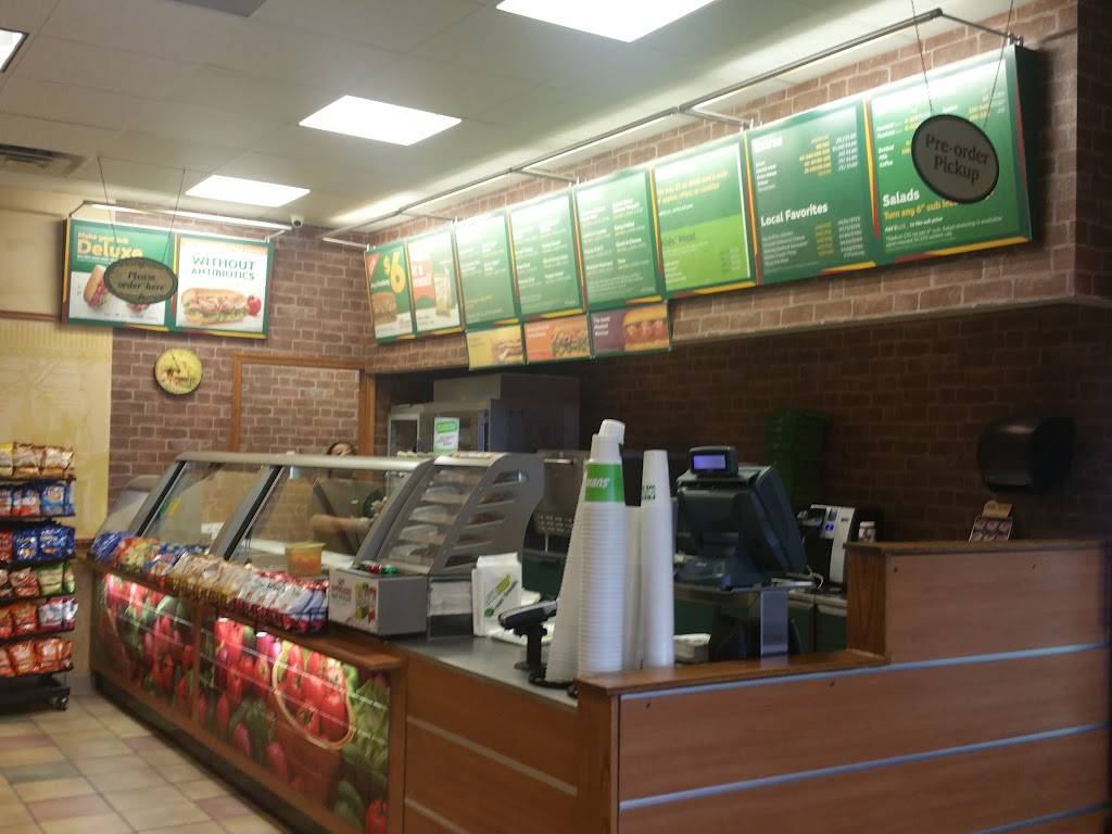 Subway | restaurant | 9523 Kings Charter Dr, Ashland, VA 23005, USA | 8045501725 OR +1 804-550-1725