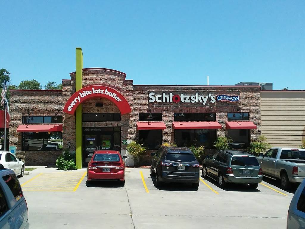 Schlotzskys | bakery | 1423 Sidney Baker St, Kerrville, TX 78028, USA | 8308953354 OR +1 830-895-3354
