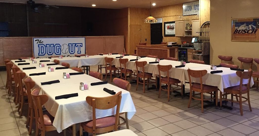The Dugout Bar & Grill | restaurant | 217 S N Vine St, Monroe City, MO 63456, USA | 5737359774 OR +1 573-735-9774
