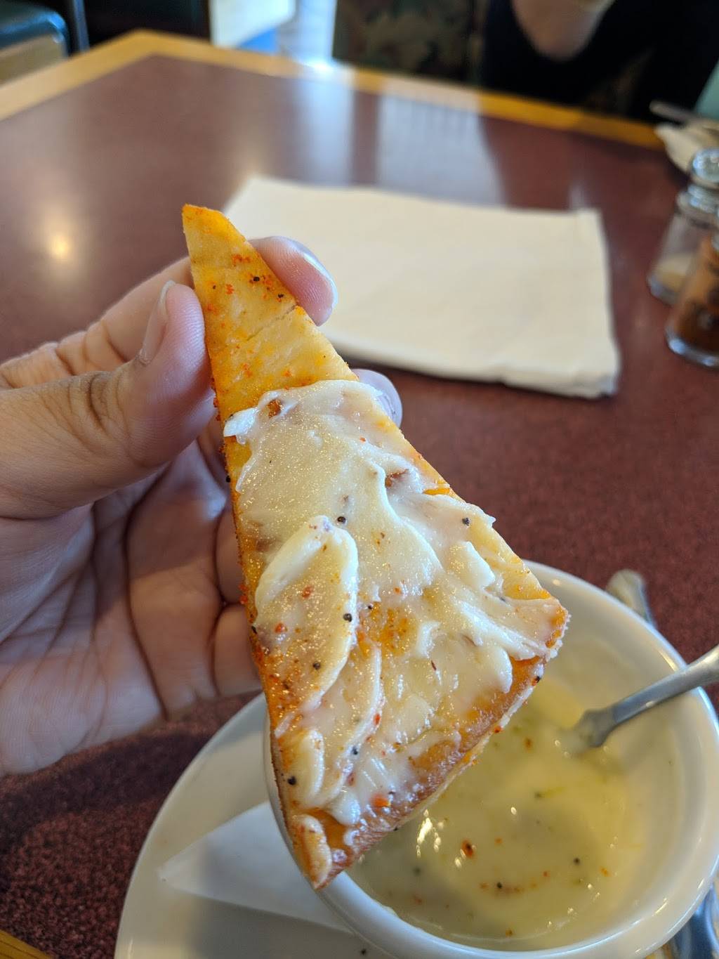 Olgas Kitchen | restaurant | 1853 E Big Beaver Rd, Troy, MI 48083, USA | 2485241500 OR +1 248-524-1500