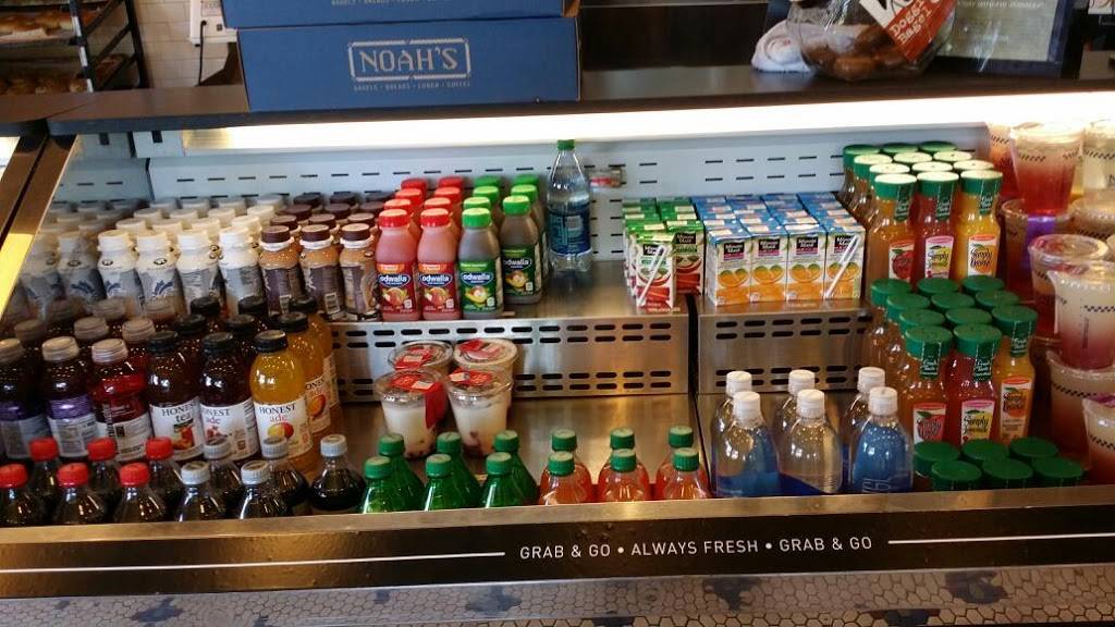 Noahs Bagels | cafe | 2380 El Camino Real, Santa Clara, CA 95050, USA | 4082499923 OR +1 408-249-9923