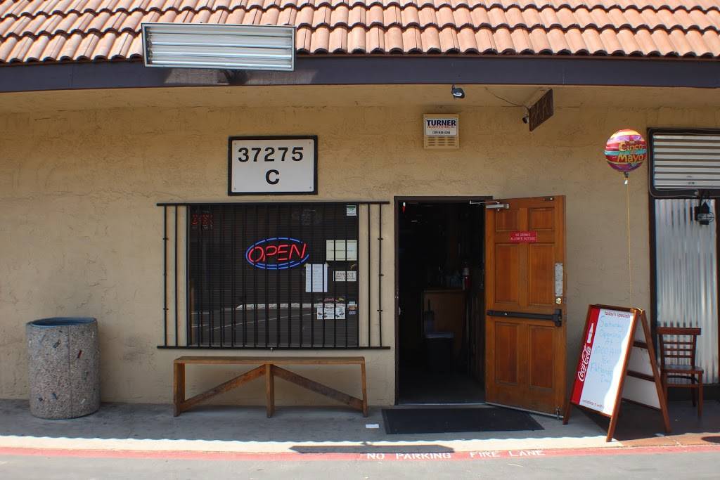 Christis Place | restaurant | 37275 Ave 12, Madera, CA 93636, USA | 5593954873 OR +1 559-395-4873