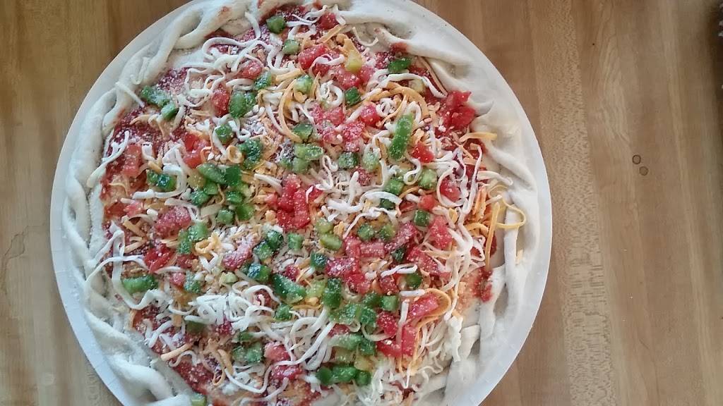 Papa Murphys Take N Bake Pizza | meal takeaway | 808 Winneconne Ave, Neenah, WI 54956, USA | 9207207500 OR +1 920-720-7500