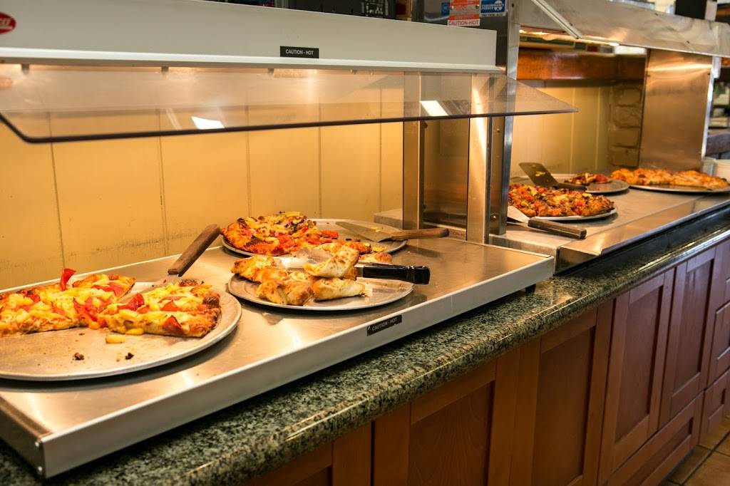 Round Table Pizza | meal delivery | 430 S Norfolk St, San Mateo, CA 94401, USA | 6503751300 OR +1 650-375-1300