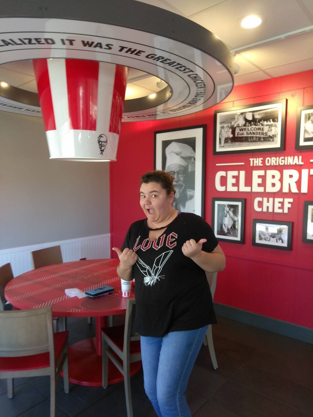 KFC | restaurant | 1609 E 2nd St, Edmond, OK 73034, USA | 4053402783 OR +1 405-340-2783