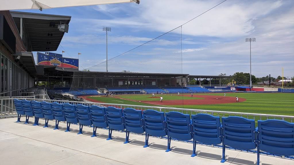 Pitchin’ Kitchen at Truist Point | restaurant | 300 Church Ave, High Point, NC 27262, USA | 7432010242 OR +1 743-201-0242