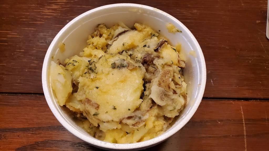 Gator BBQ | restaurant | 175 West St, Simcoe, ON N3Y 1S7, Canada | 2264012612 OR +1 226-401-2612