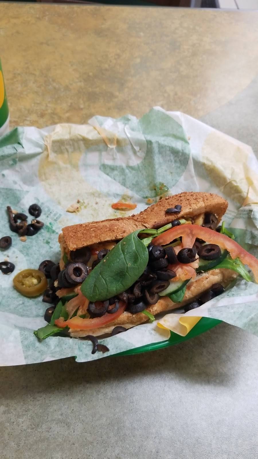 Subway | meal takeaway | 3200 Coors Blvd NW Suite E, Albuquerque, NM 87120, USA | 5053520094 OR +1 505-352-0094