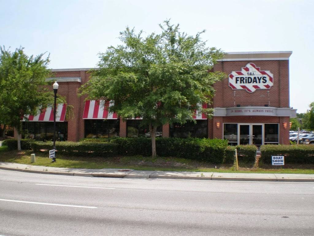 TGI Fridays | restaurant | 1835 N Hwy 17, Mt Pleasant, SC 29464, USA | 8438498177 OR +1 843-849-8177