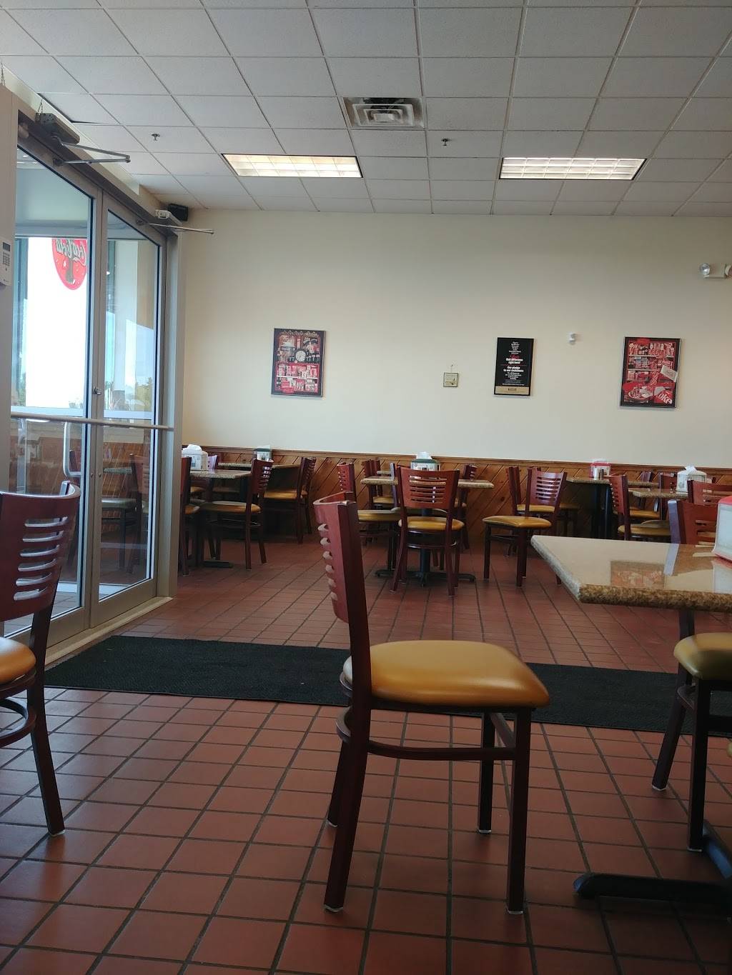 Pizza Spinners | restaurant | 54 Calef Hwy #12, Lee, NH 03861, USA | 6038683007 OR +1 603-868-3007