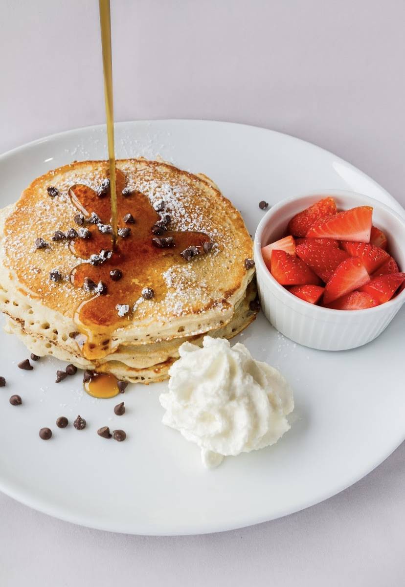 Across Broadway Cafe | restaurant | 1196 Broadway, Hewlett, NY 11557, USA | 5163743431 OR +1 516-374-3431