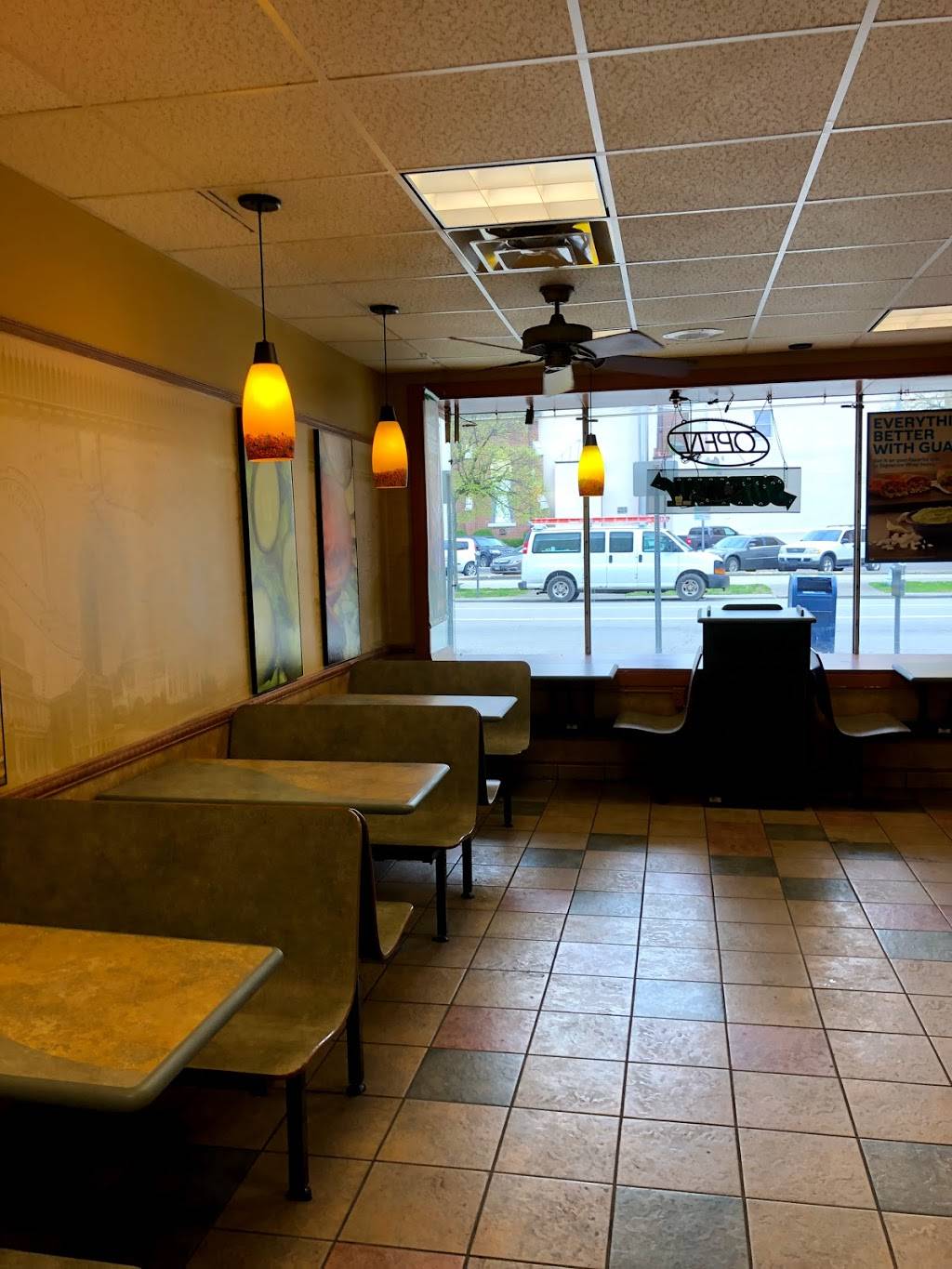 Subway | restaurant | 125 N Ludlow St, Dayton, OH 45402, USA | 9374430761 OR +1 937-443-0761