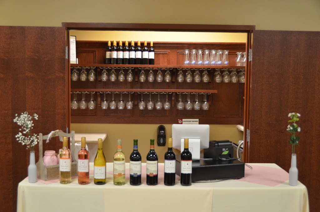 Farandas Banquets | restaurant | 302 Grove St, DeKalb, IL 60115, USA | 8159813304 OR +1 815-981-3304