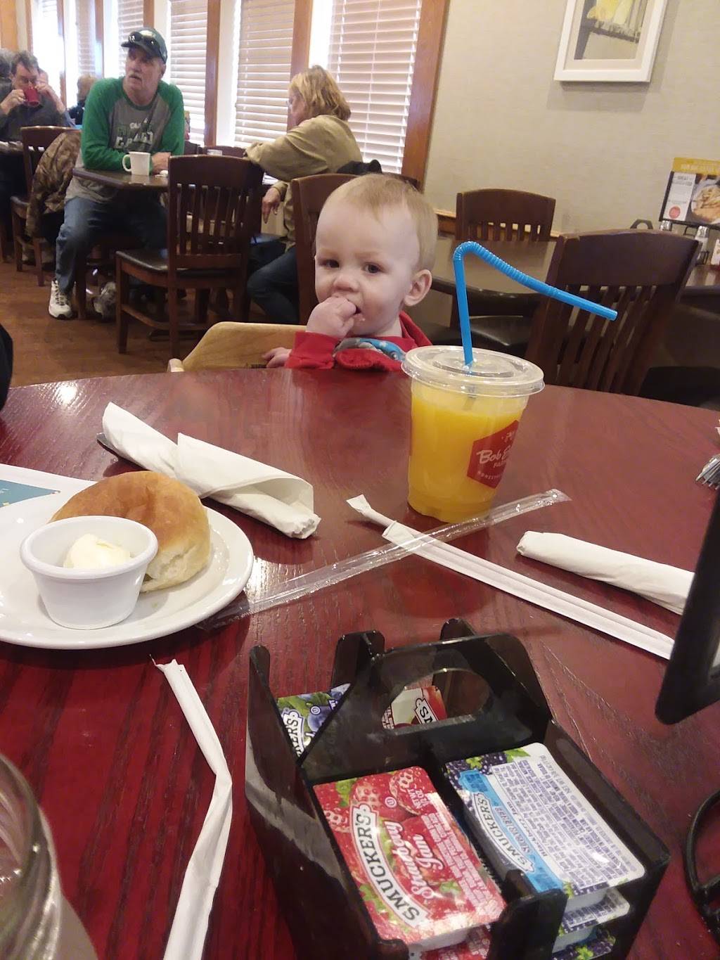 Bob Evans | restaurant | 381 Lafayette St, London, OH 43140, USA | 7408529287 OR +1 740-852-9287